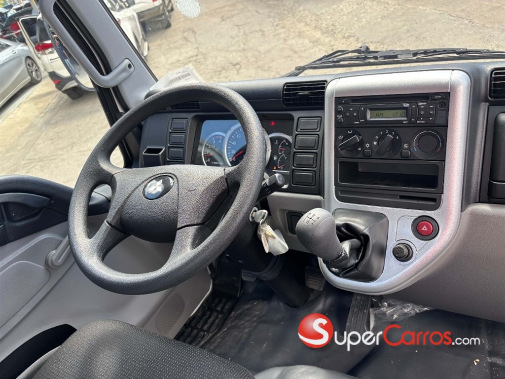 2024 Mitsubishi Motors Canter Cama 10 pies — foto 5 / 9
