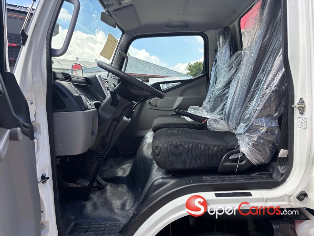 2024 Mitsubishi Motors Canter Cama 10 pies — foto 7 / 9