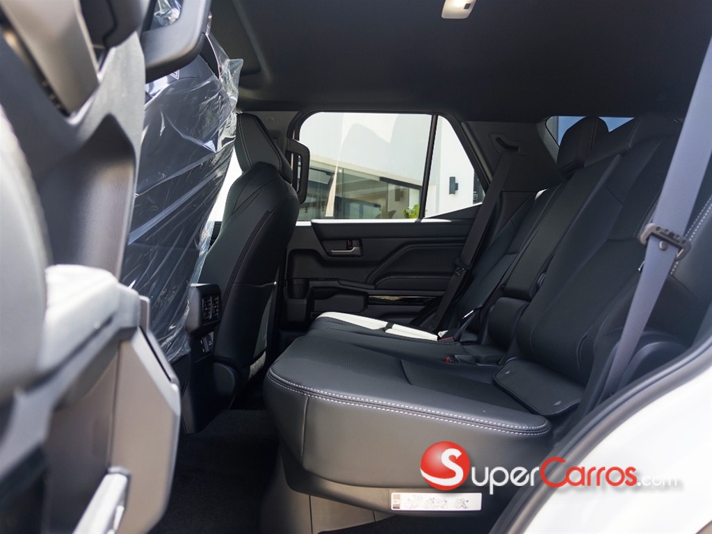 2026 Toyota 4 Runner Limited — foto 5 / 10