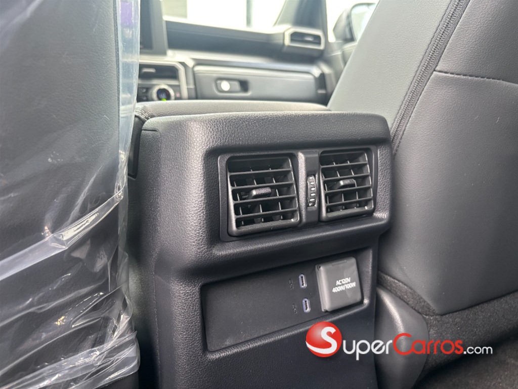 2026 Toyota 4 Runner Limited — foto 4 / 9