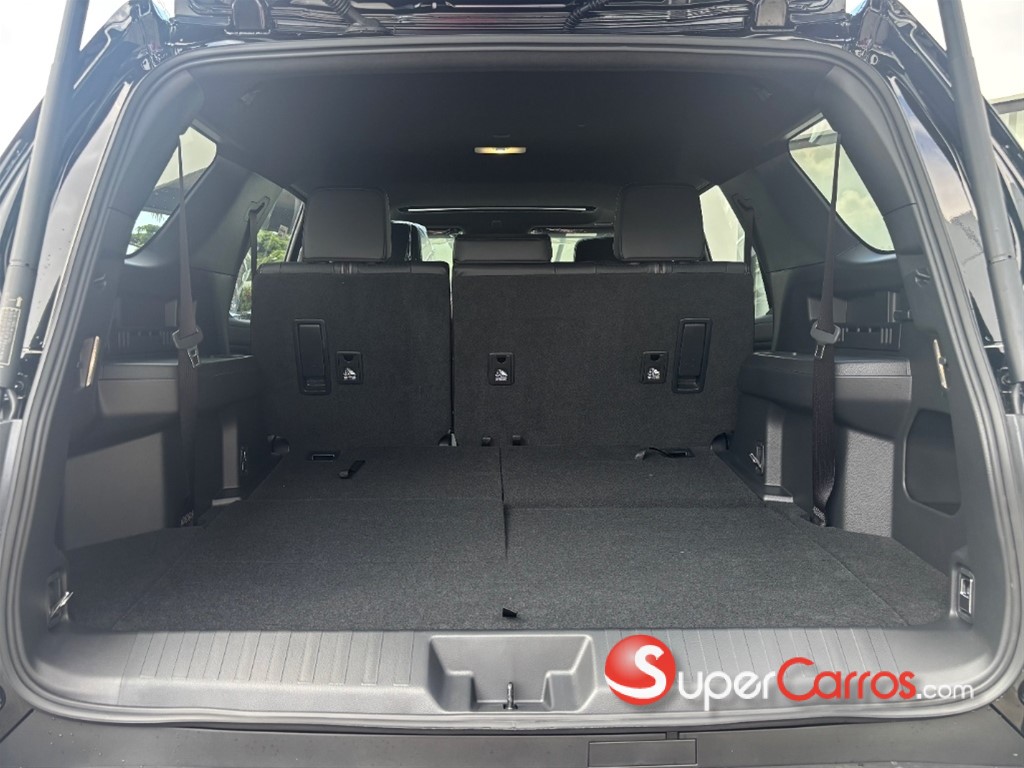 2026 Toyota 4 Runner Limited — foto 8 / 9