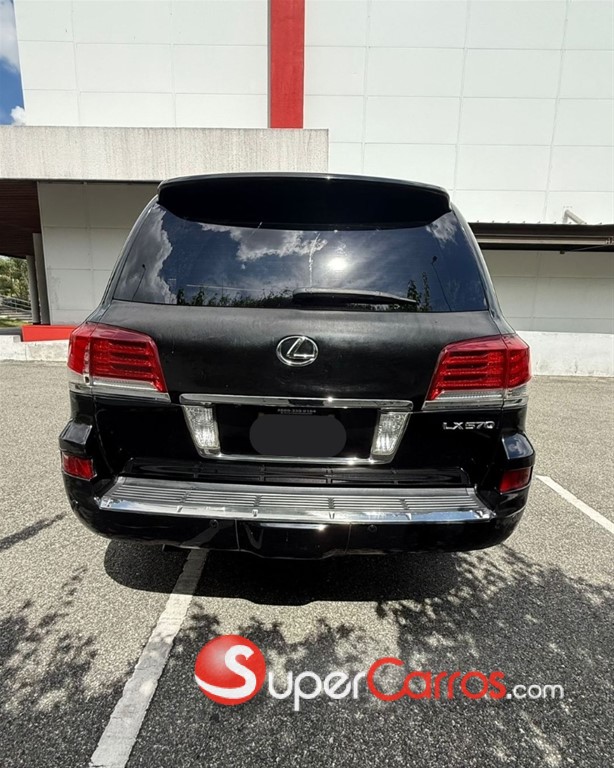 2013 Lexus LX 570 — foto 6 / 9