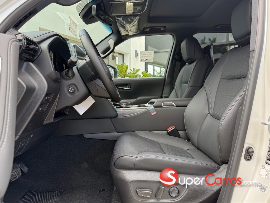 2026 Toyota Land Cruiser 300 VX-R — foto 4 / 8
