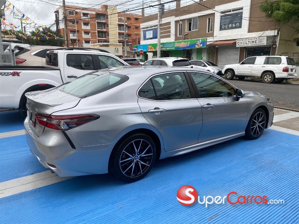 2022 Toyota Camry SE — foto 3 / 12