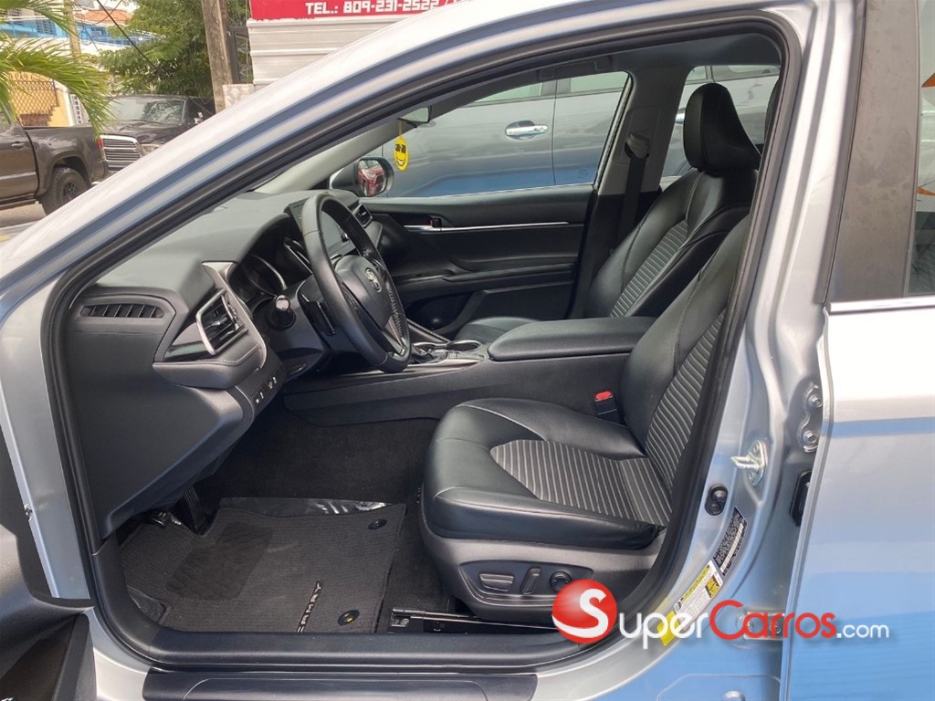 2022 Toyota Camry SE — foto 7 / 12