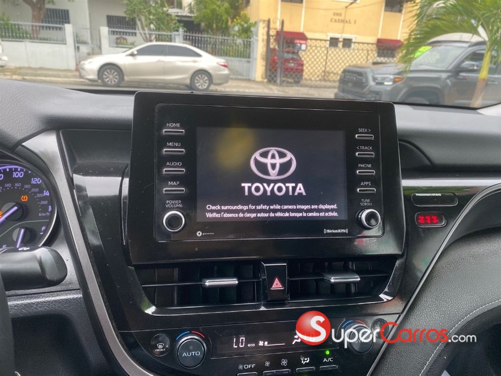 2022 Toyota Camry SE — foto 9 / 12