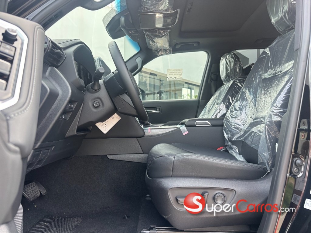 2026 Toyota Land Cruiser 300 VX-R — foto 3 / 10