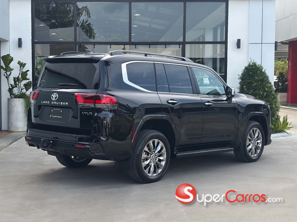 2026 Toyota Land Cruiser 300 VX-R — foto 10 / 10