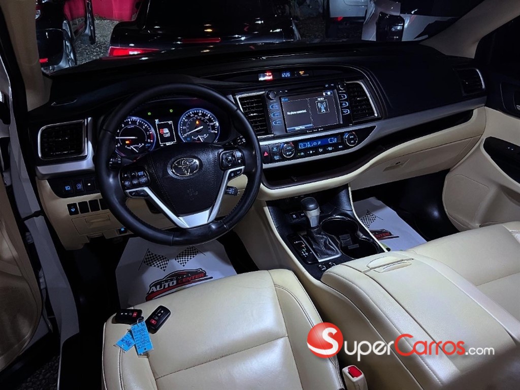 2019 Toyota Highlander XLE — foto 4 / 12