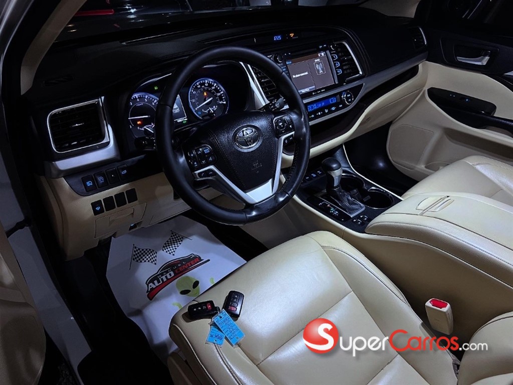 2019 Toyota Highlander XLE — foto 5 / 12