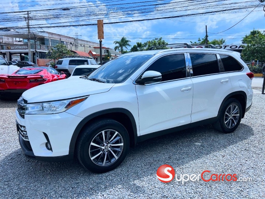 2019 Toyota Highlander XLE — foto 12 / 12