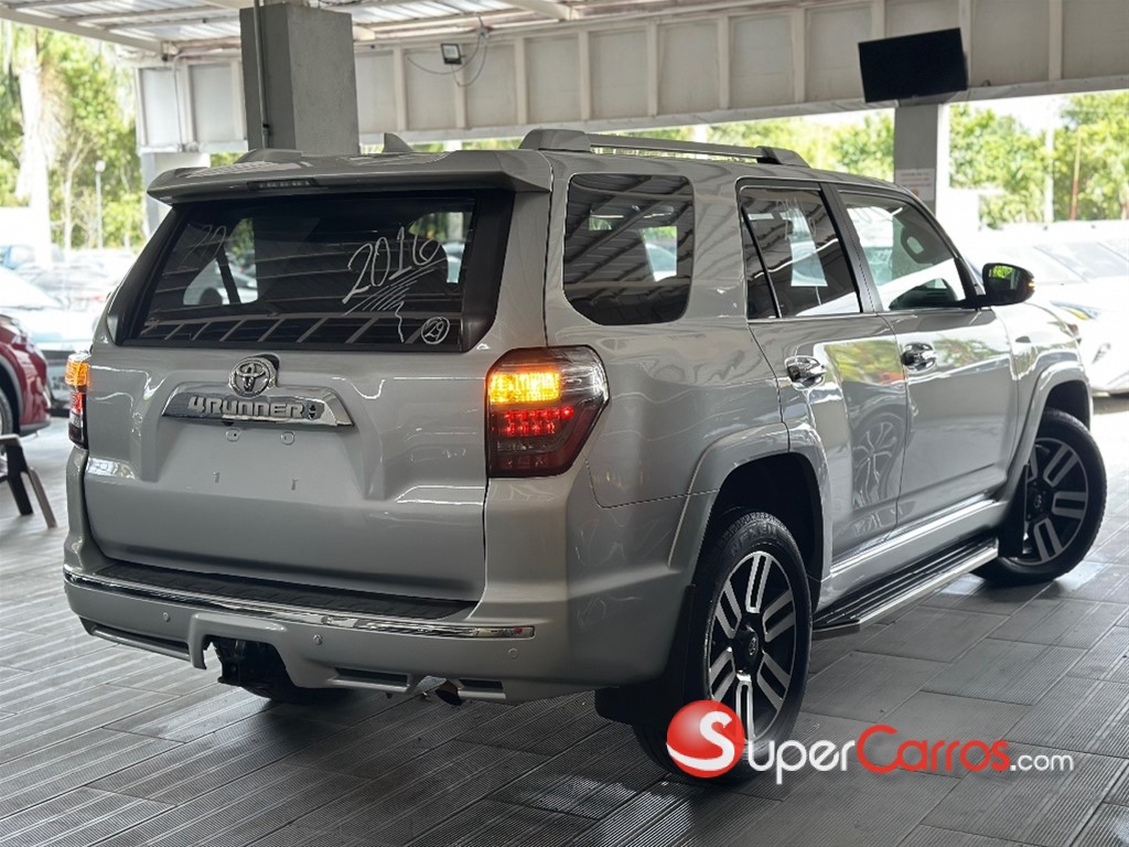 2016 Toyota 4 Runner Limited — foto 4 / 8