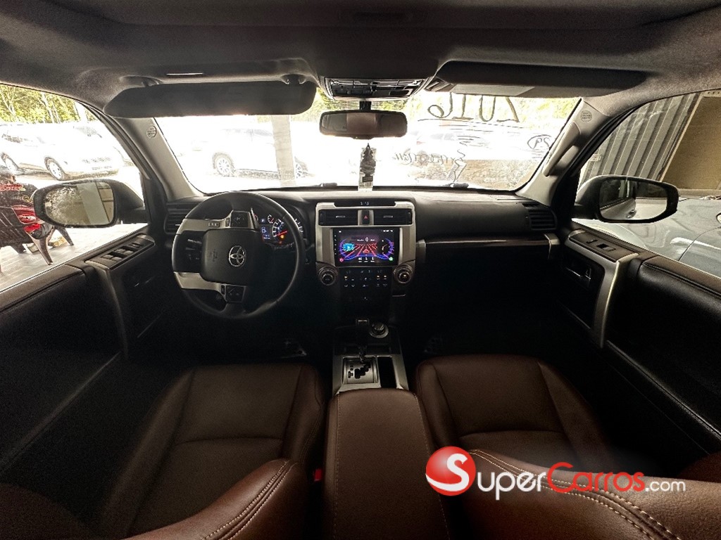 2016 Toyota 4 Runner Limited — foto 6 / 8
