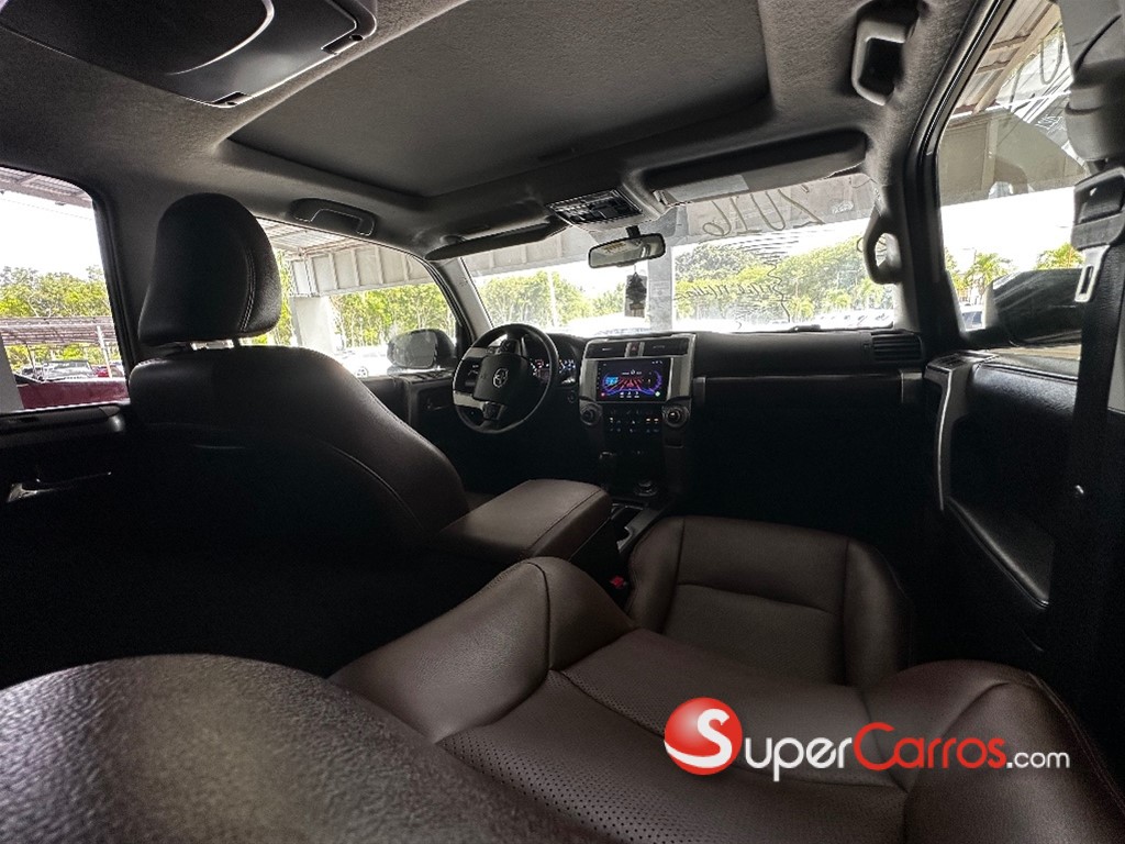 2016 Toyota 4 Runner Limited — foto 7 / 8