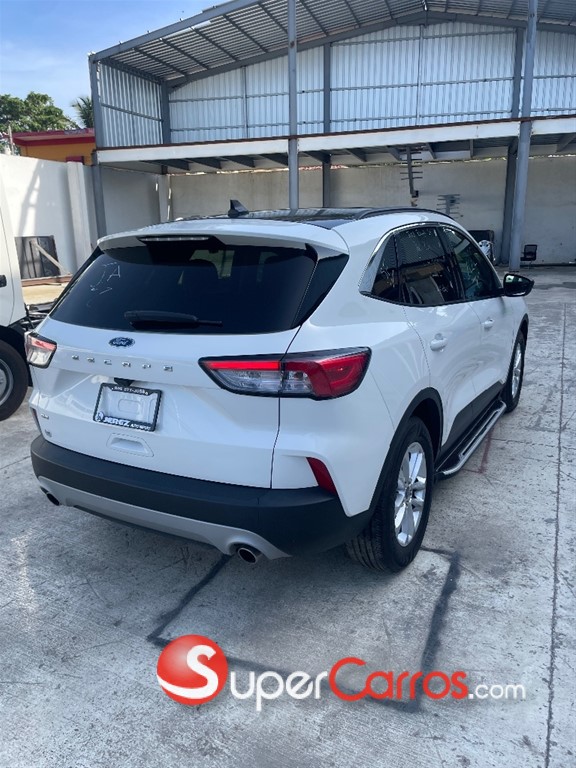 2022 Ford Escape — foto 8 / 10