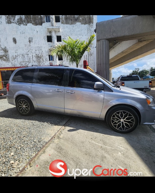 2018 Dodge Grand Caravan — foto 4 / 10