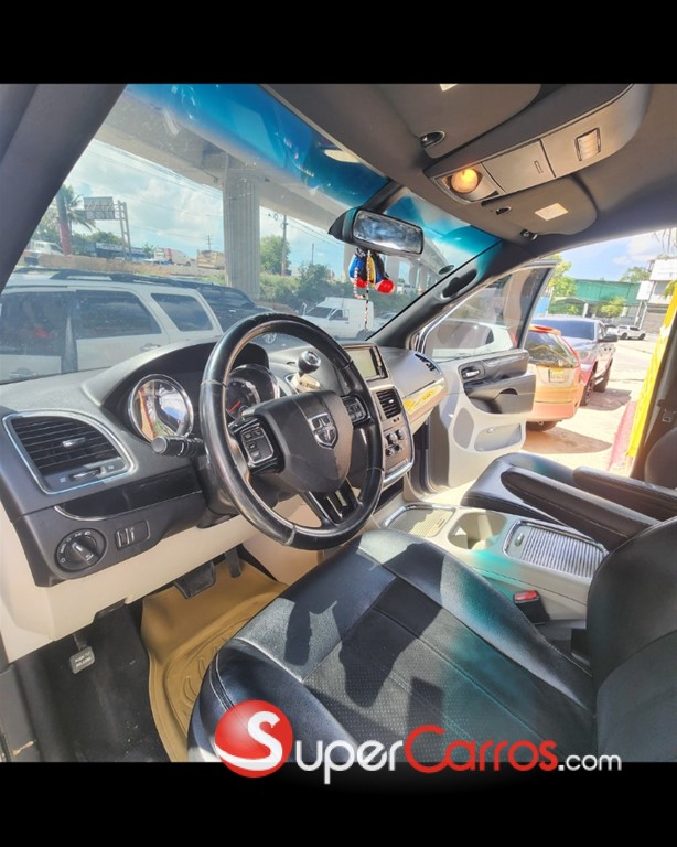 2018 Dodge Grand Caravan — foto 9 / 10