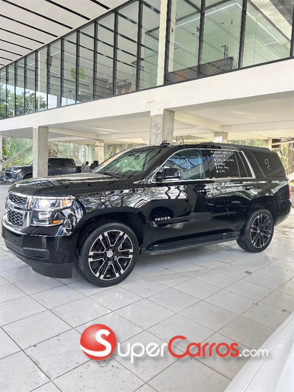 2018 Chevrolet Tahoe LT — foto 4 / 12