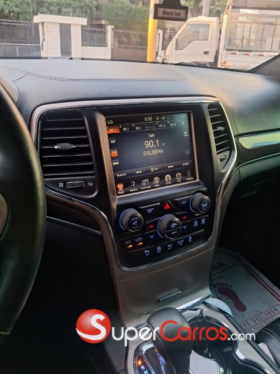2017 Jeep Grand Cherokee Overland — foto 4 / 11