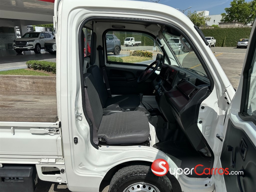 2020 Daihatsu Hijet — foto 7 / 8