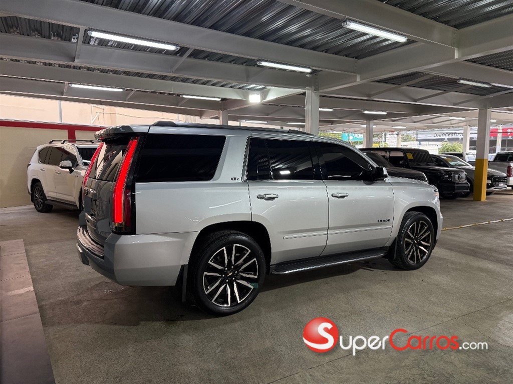 2015 Chevrolet Tahoe LTZ — foto 6 / 12