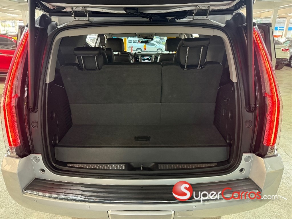 2015 Chevrolet Tahoe LTZ — foto 9 / 12
