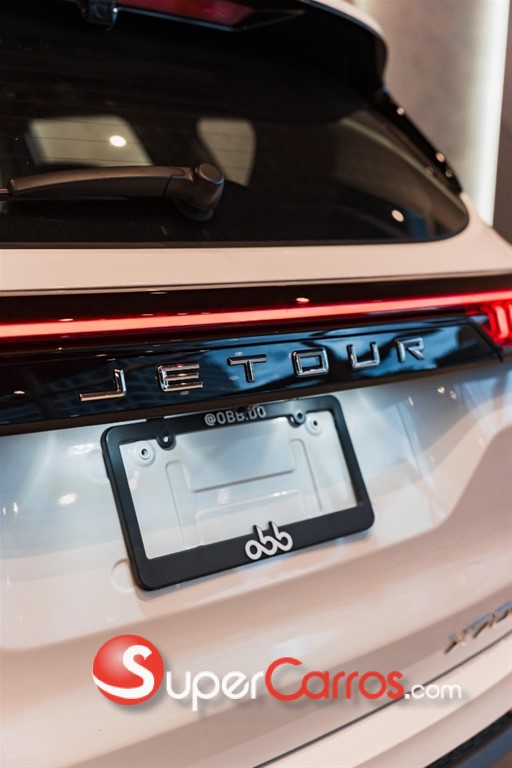 2025 Jetour X70 PLUS — foto 4 / 12