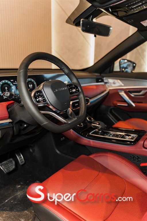2025 Jetour X70 PLUS — foto 6 / 12