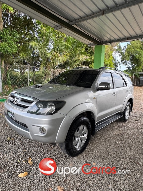 2007 Toyota Fortuner