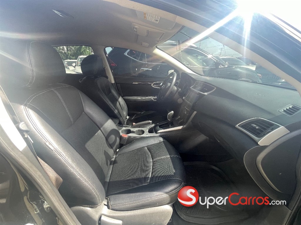 2019 Nissan Sentra SV — foto 7 / 10