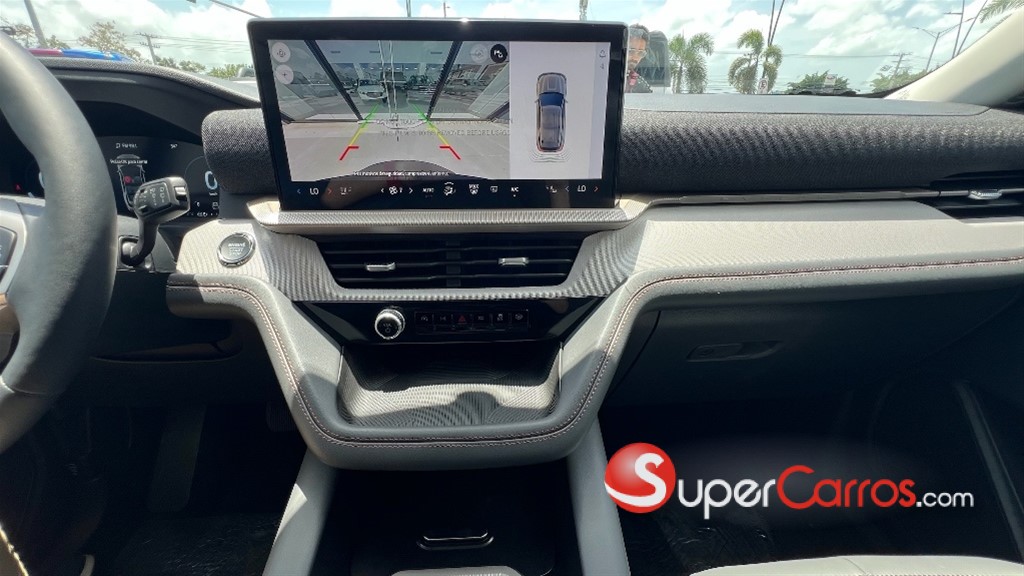 2025 Ford Explorer Active — foto 11 / 12