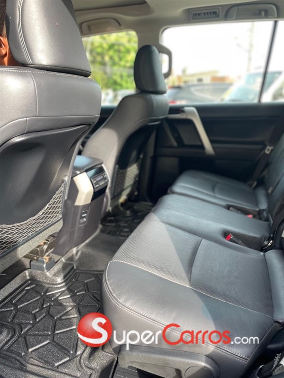 2018 Toyota Land Cruiser Prado VXL — foto 7 / 9