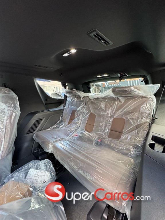 2025 Chevrolet Tahoe Highcountry Duramax — foto 5 / 9