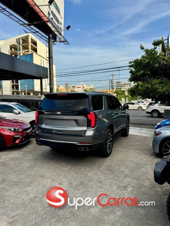 2025 Chevrolet Tahoe Highcountry Duramax — foto 8 / 9