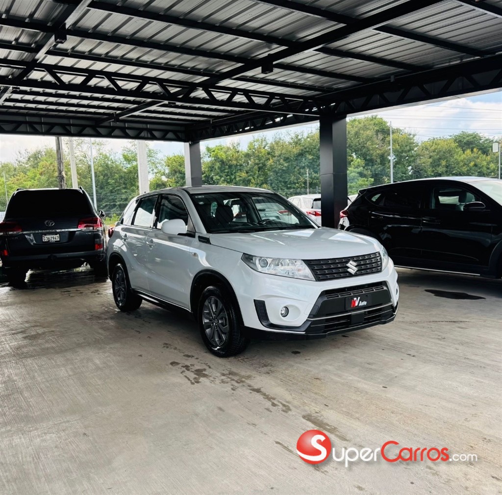 2023 Suzuki Vitara — foto 2 / 9