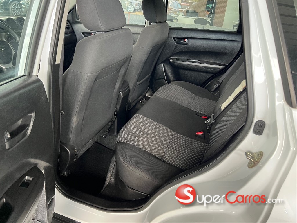 2023 Suzuki Vitara — foto 6 / 9
