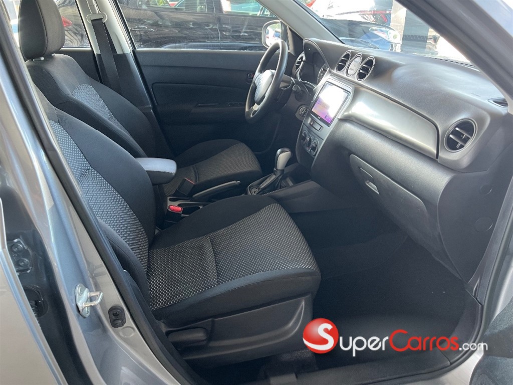 2023 Suzuki Vitara — foto 8 / 9