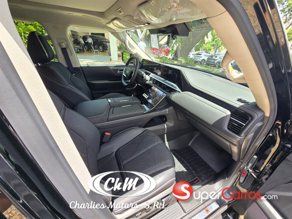 2027 Infiniti QX-80 — foto 7 / 12
