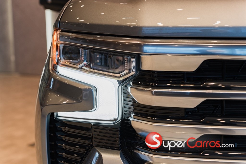 2025 Chevrolet Silverado High Country Duramax — foto 3 / 11