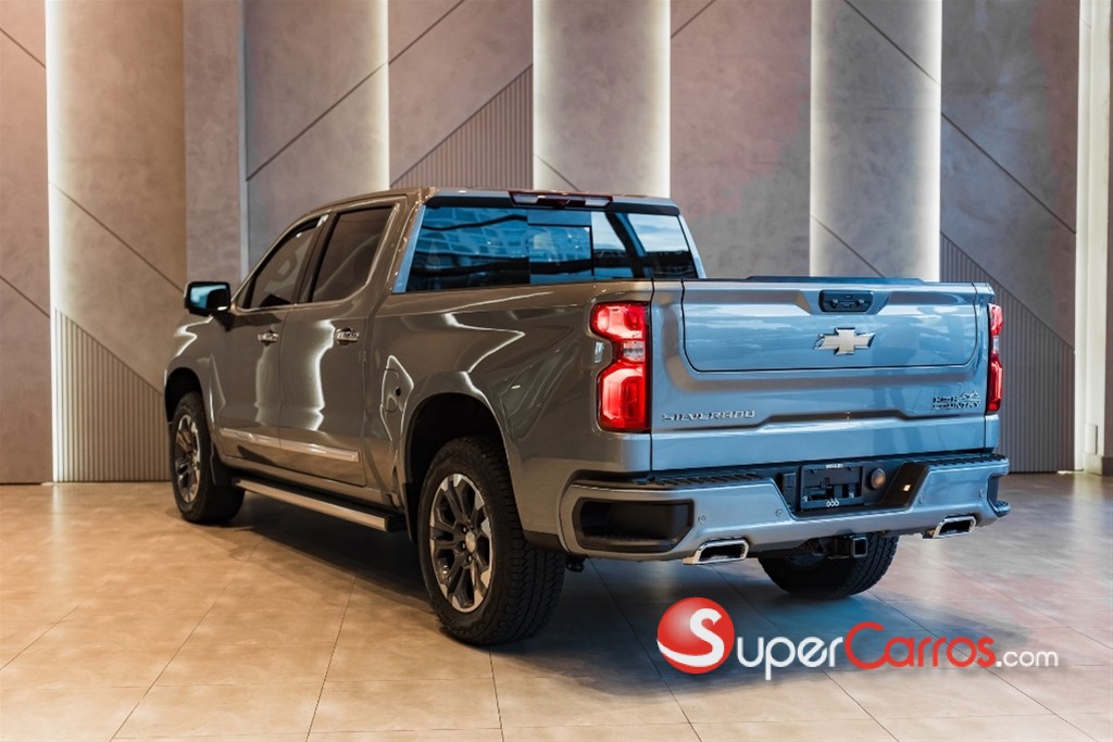 2025 Chevrolet Silverado High Country Duramax — foto 4 / 11