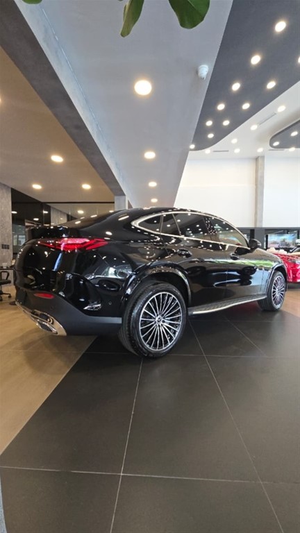 2025 Mercedes-Benz Clase GLC 200 Coupe — foto 3 / 12