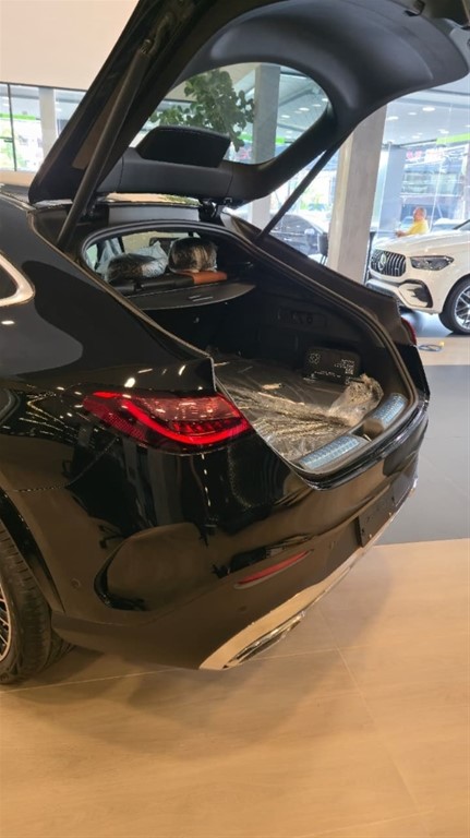 2025 Mercedes-Benz Clase GLC 200 Coupe — foto 8 / 12