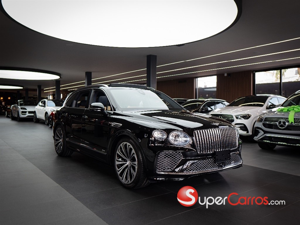 2025 Bentley Bentayga — foto 4 / 11