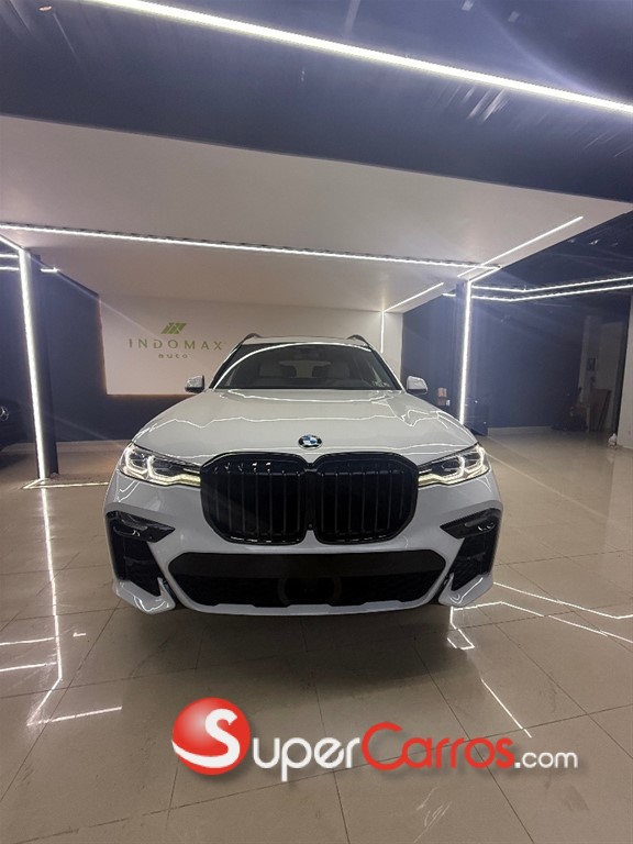 2020 BMW X 7 xDrive 40i Mpackage — foto 2 / 11
