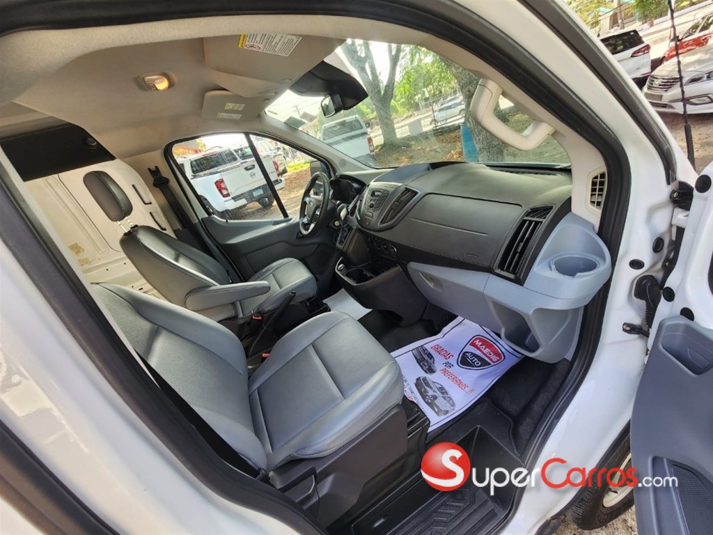 2019 Ford Transit 250 Cargo — foto 10 / 12