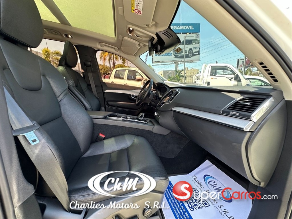 2022 Volvo XC90 B6 Plus — foto 7 / 10