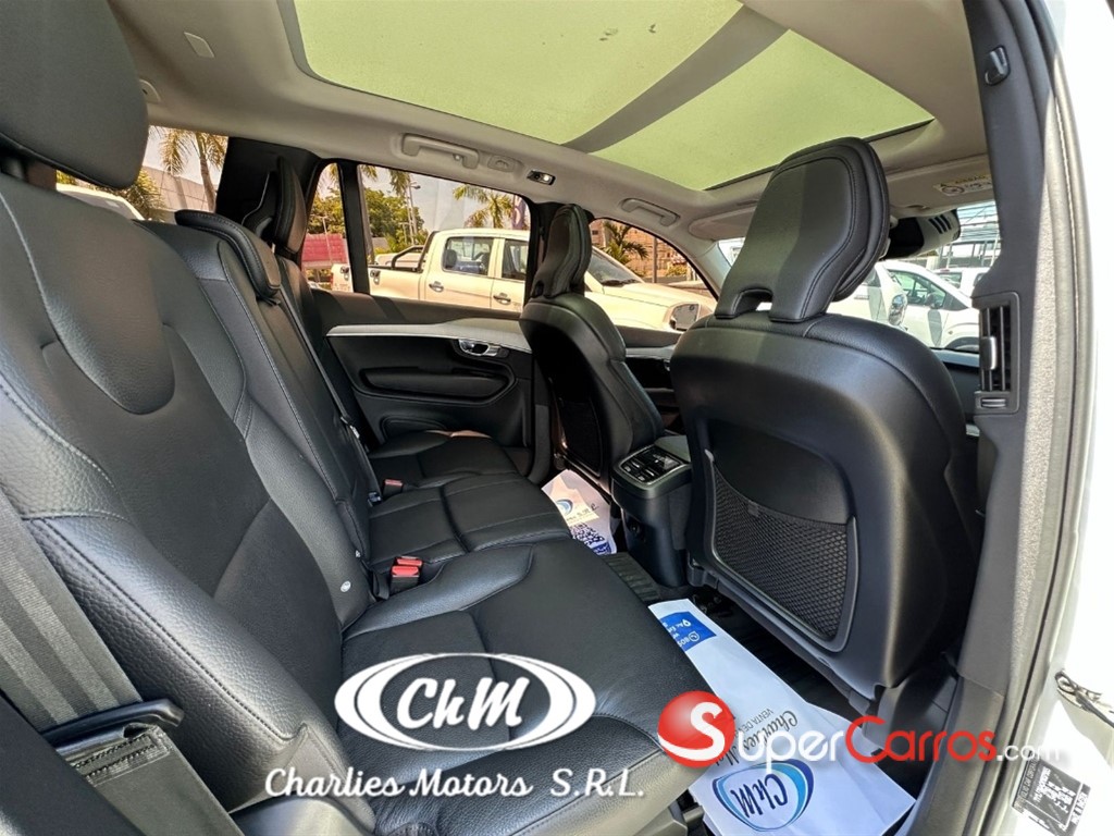2022 Volvo XC90 B6 Plus — foto 8 / 10