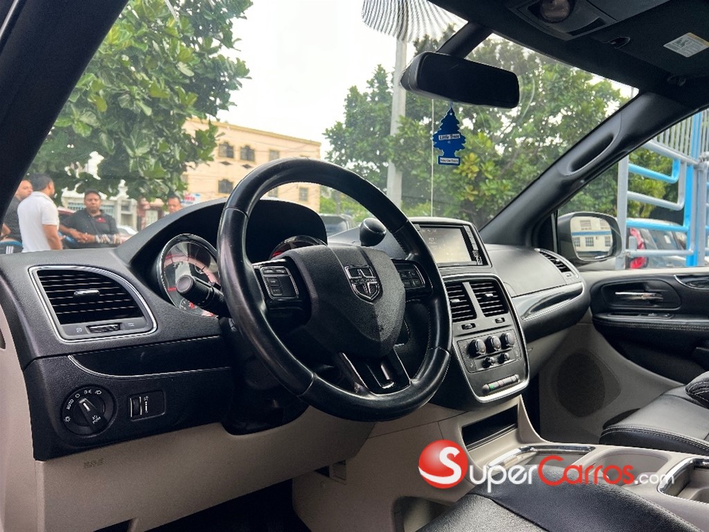 2020 Dodge Grand Caravan SXT — foto 4 / 11