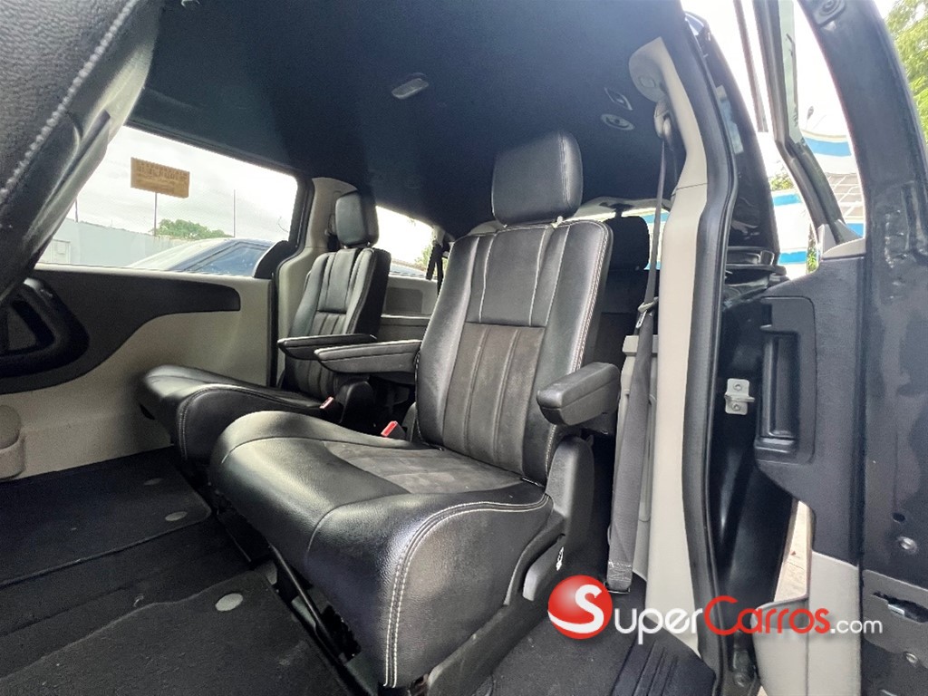 2020 Dodge Grand Caravan SXT — foto 5 / 11