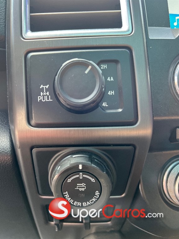 2017 Ford F 150 Limited — foto 8 / 9
